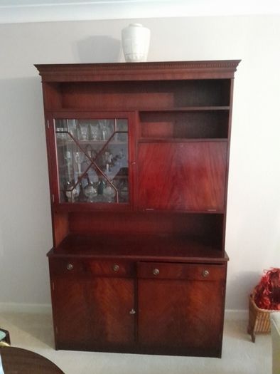 mahogany  cabinet