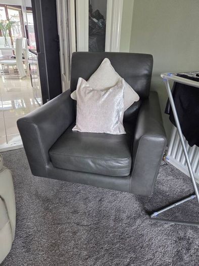 Free leather swivel chair