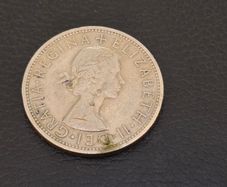 1957 Half Crown UK Coin Queen Elizabeth Shield
