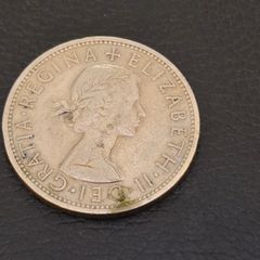 1957 Half Crown UK Coin Queen Elizabeth Shield