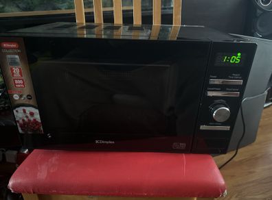 Dimplex Freestanding Microwave