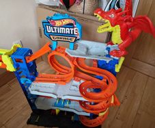 Ultimate Dragon Hot Wheels Garage