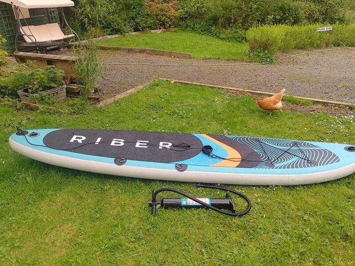 Can post Riber paddle board