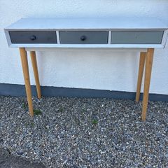 console table