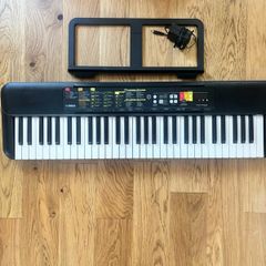 Yamaha PSR-F52