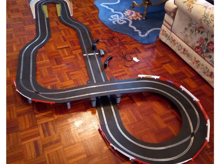 Scalextric Japan 24 Hour Racing Set (cars have lights)