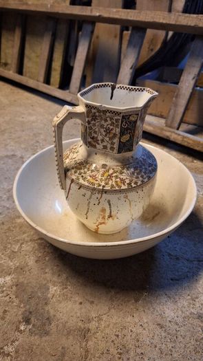 Vintage pitcher and large bowl