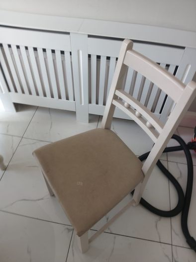 Dning table and Chairs