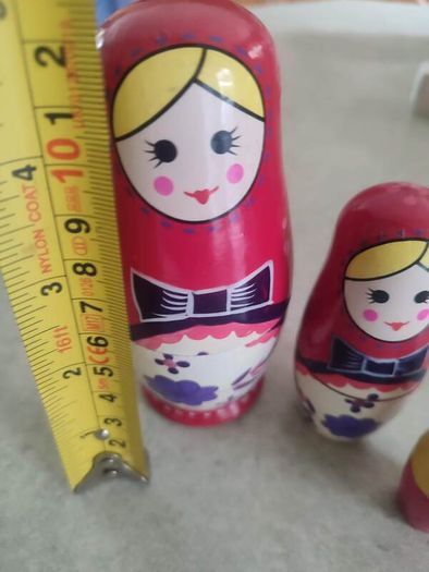 Russian Folk Art Matryoshka Family 4 Wooden Nesting Dolls