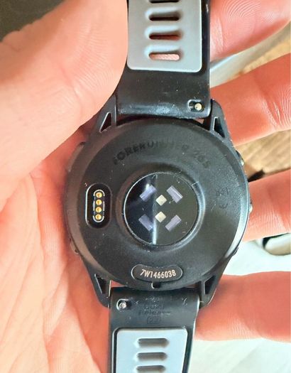 Garmin Forerunner 265 Smartwatch