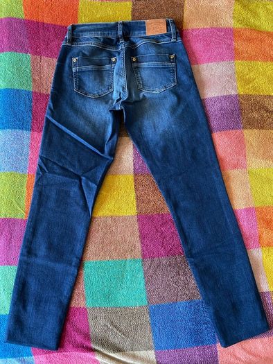 Only denim jeans for women, in immaculate condition.
