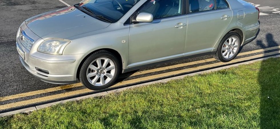2005 Toyota Avensis