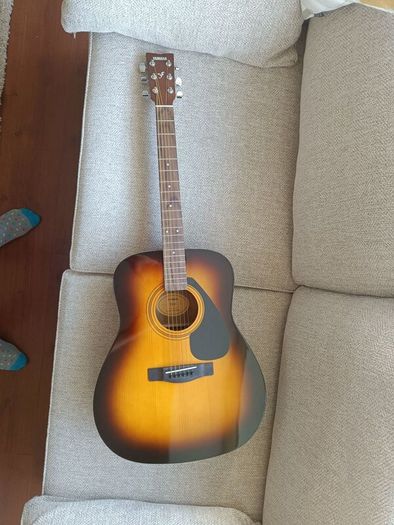 Yamaha F310 Guitar