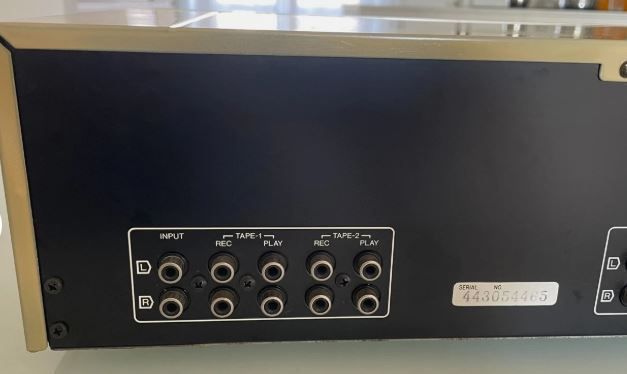 From 1981 Stereo Graphic 10 bands Equalizer SANSUI SE-8, full working order.