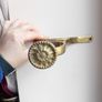 2 curtain holders and decorative wall accessories Image 8