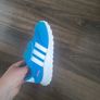 Adidas kids runners Image 4
