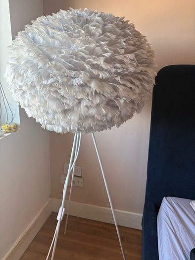 Eos feather floor lamp, grey