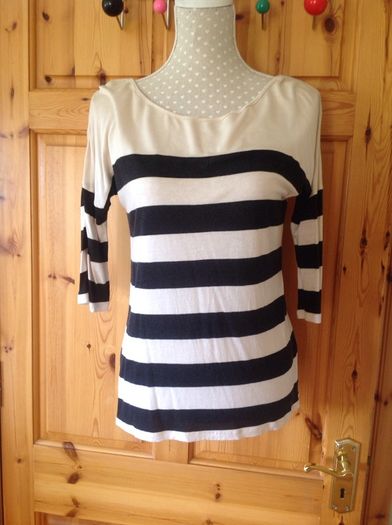 Oasis Size XS Striped Top