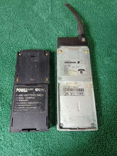 Vintage Ericsson VP 160 Mobile Phone