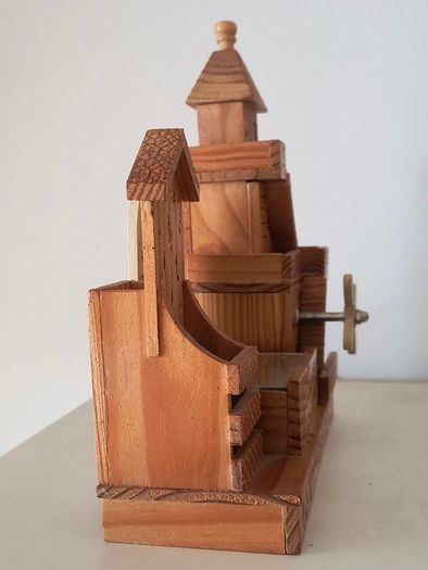 Musical Pen Holder