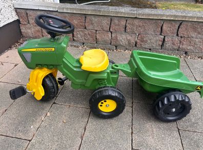 John Deere tractor ride on with trailer