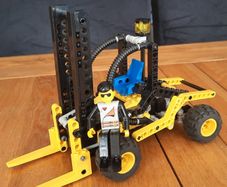 Lego vintage Technic Forklift 8248 and set 8222