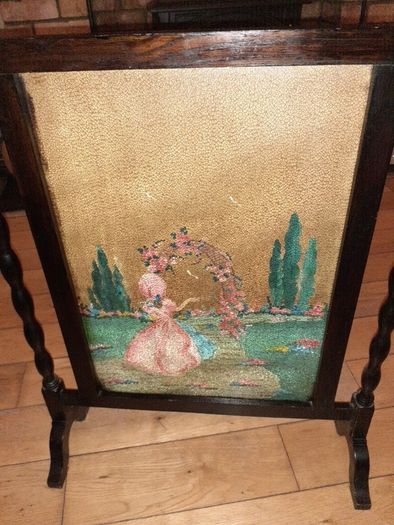 Antique fire guard.