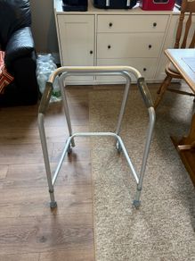 Walking aid for free. Pickup Fossa, Kerry