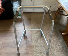 Walking aid for free. Pickup Fossa, Kerry