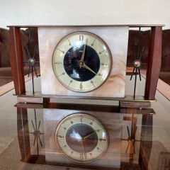 Sputnik Atomic 1950s Faux Marble Original Clockwork Timepiece by Metamec