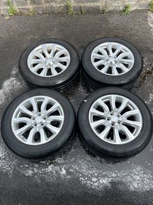 Land Rover 235/60 R 18 107W