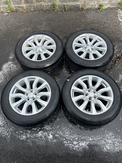 Land Rover 235/60 R 18 107W