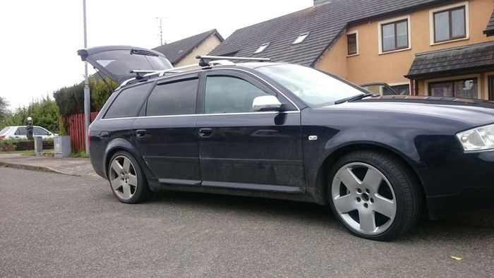 Audi S6 c5 estate / saloon lower door trim / blades. Audi a6 S6  RS6 4.2 V8  40v 1.9tdi breaking AWX AVF parts