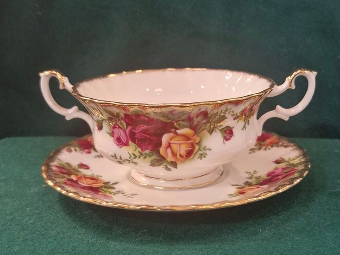 Old country roses soup cups and stands