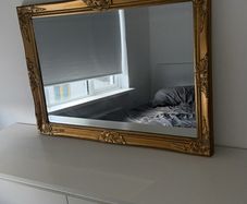Large Ornate Gold Mirror / Antique Style Gilt Wall Mirror (101cm x 72cm)