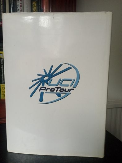 UCI Cycling 2007 - Signed Official Publication