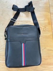 tommy hilfiger crossover bag