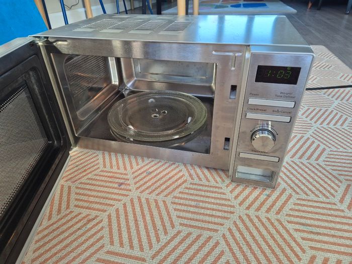Microwave