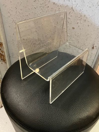 Clear plastic display unit