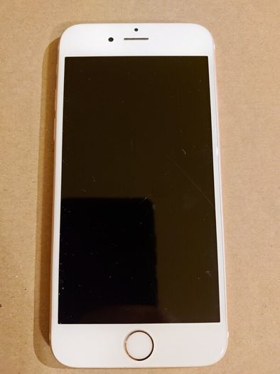 Bundle Of Apple Devices For Parts - Iphones - Ipad - Ipod - Macbook