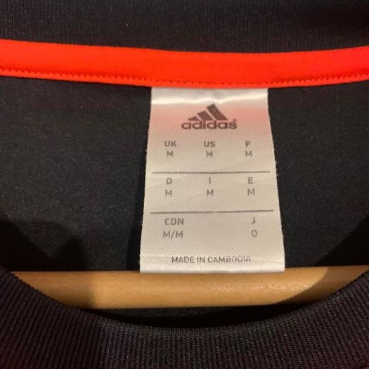 Adidas T-Shirt