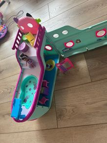 Gabby dollhouse boat and figured