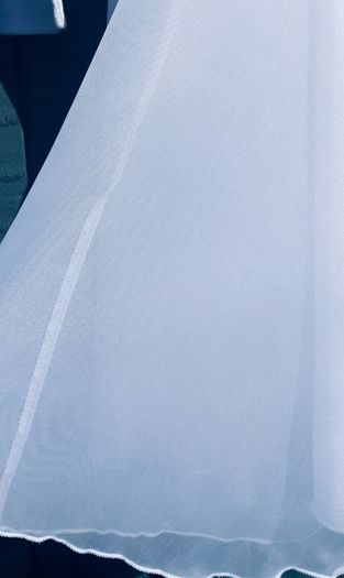 Beautiful Girl's White Dress 10/11 Yrs