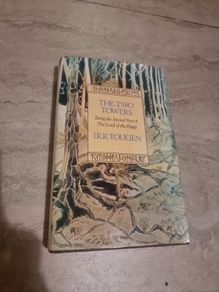 J.R.R Tolkien. The Two Towers.