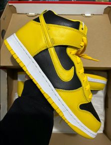 Nike Dunk High SP Varsity Maize shoes