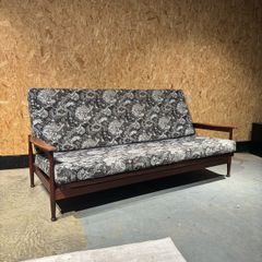 Mid century Guy Rogers Manhattan sofa day bed