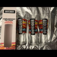 BULMERS outcider beer pint glasses