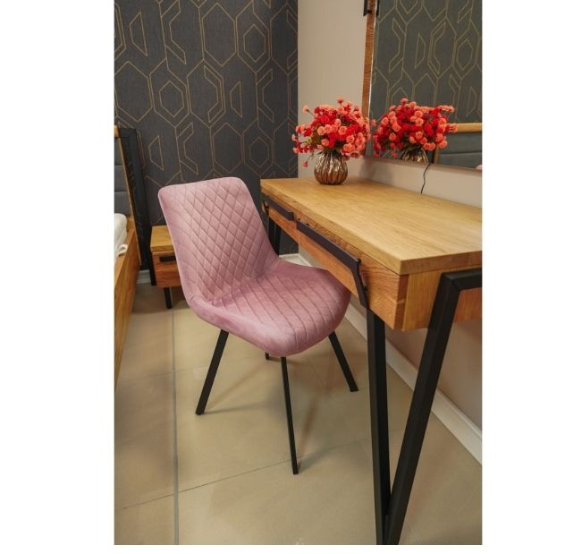 Savina Pink Velvet Upholstered Chair