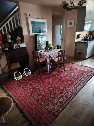 Extending 1920s Solid Wood Dining Table in excellent condition