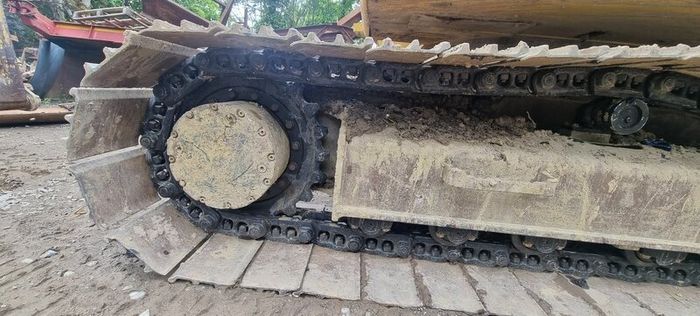 Exchange Track Chain Groups with new or used pads